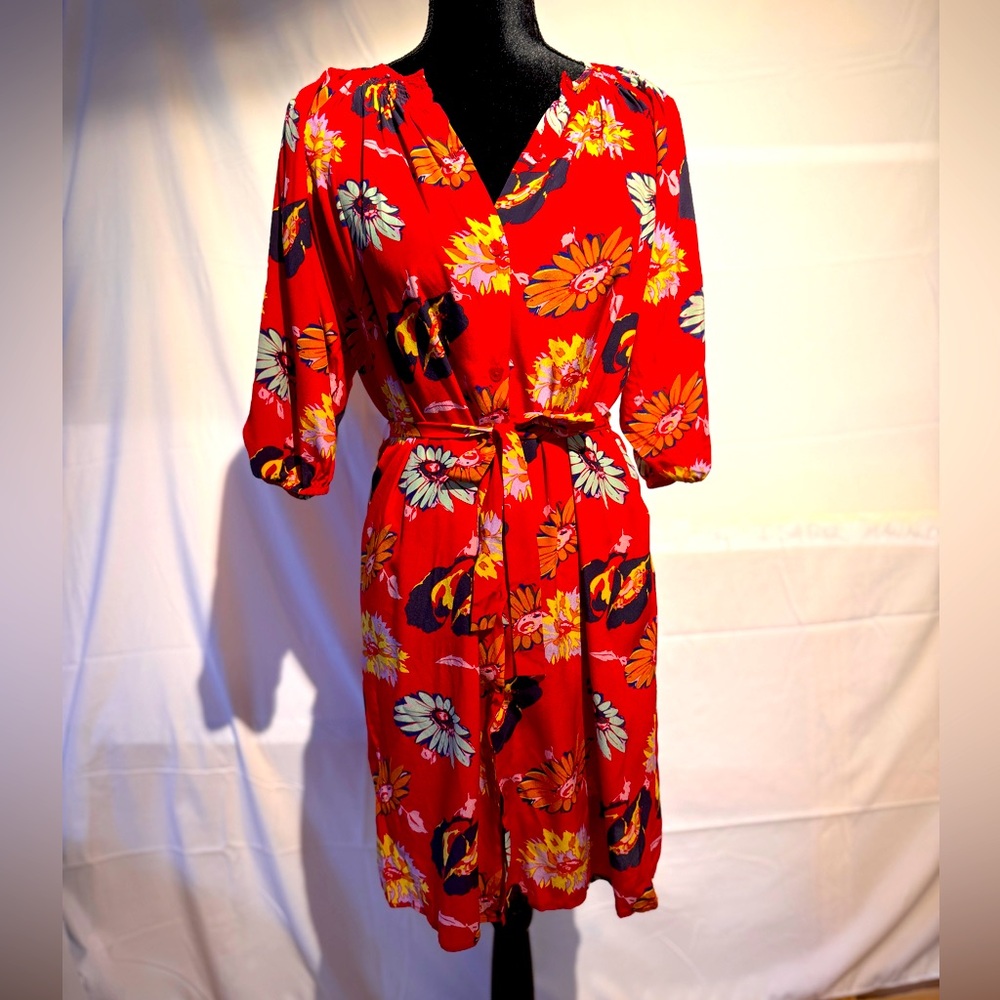 Red Printed silk dress by Tucker New York. With belt. SZ XS.
